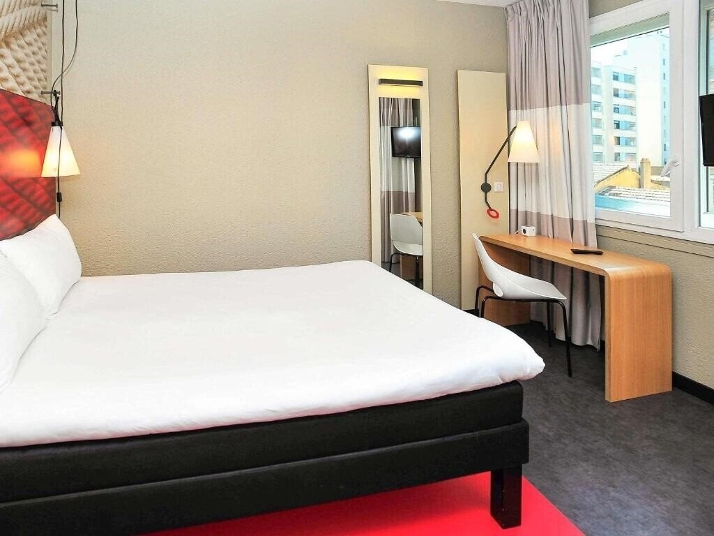 Отель Ibis Lyon Centre 3*