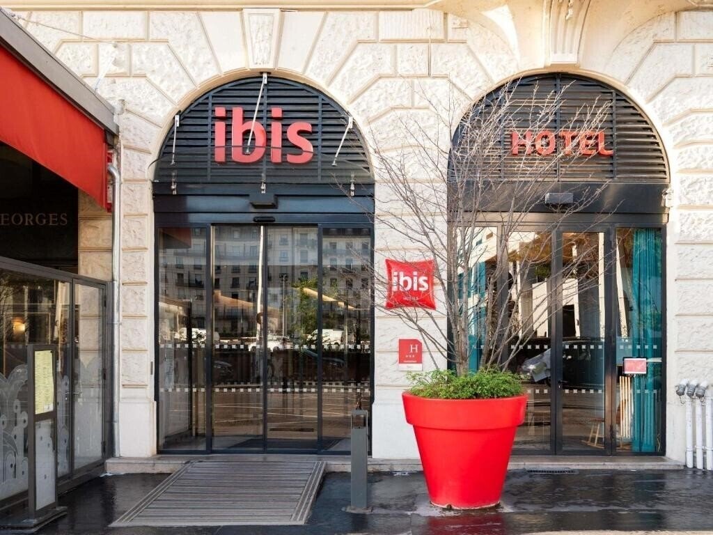 Картинка Ibis Lyon Centre Perrache 3*