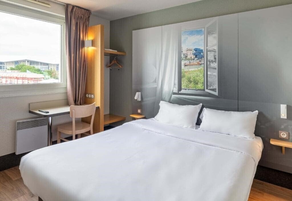 Фотографія B&B Hotel Lyon Grand Stade Meyzieu 2*