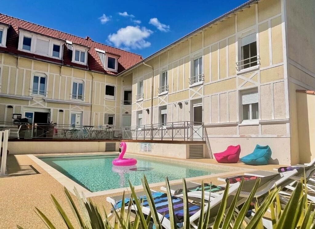 Отель Hotel d’Orbigny Chatelaillon Plage 3*
