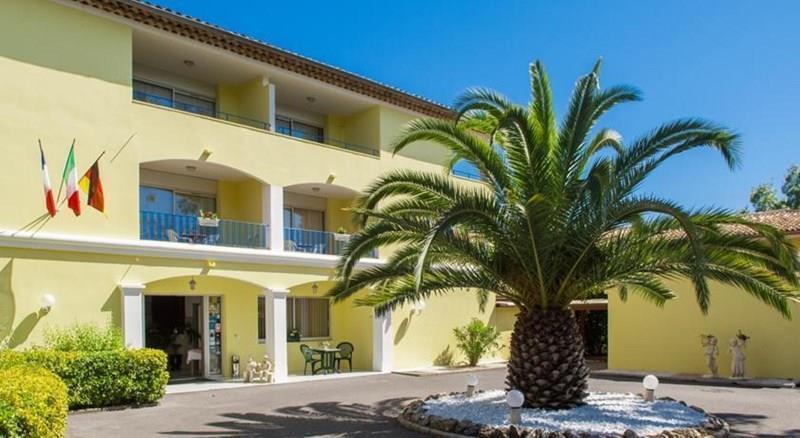 Отель Golf Park Hotel 3*