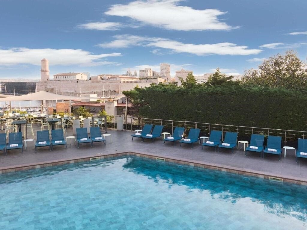 Готель Novotel Marseille Vieux Port 4*