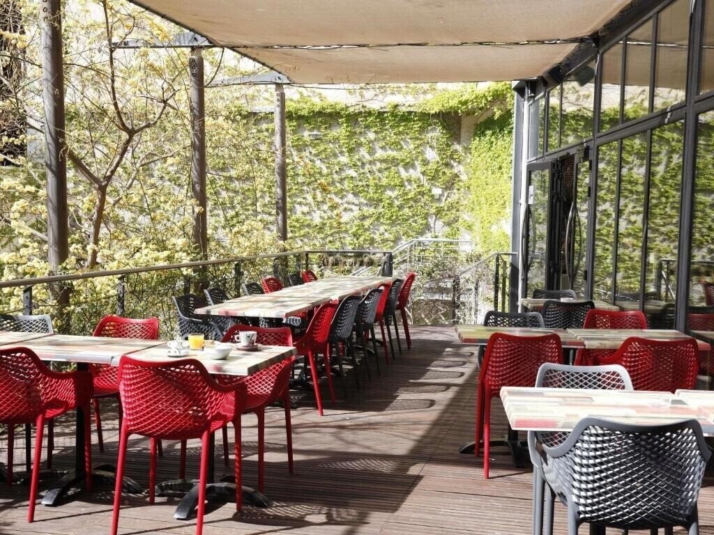 Фото Holiday Inn Express Marseille Saint Charles 3*