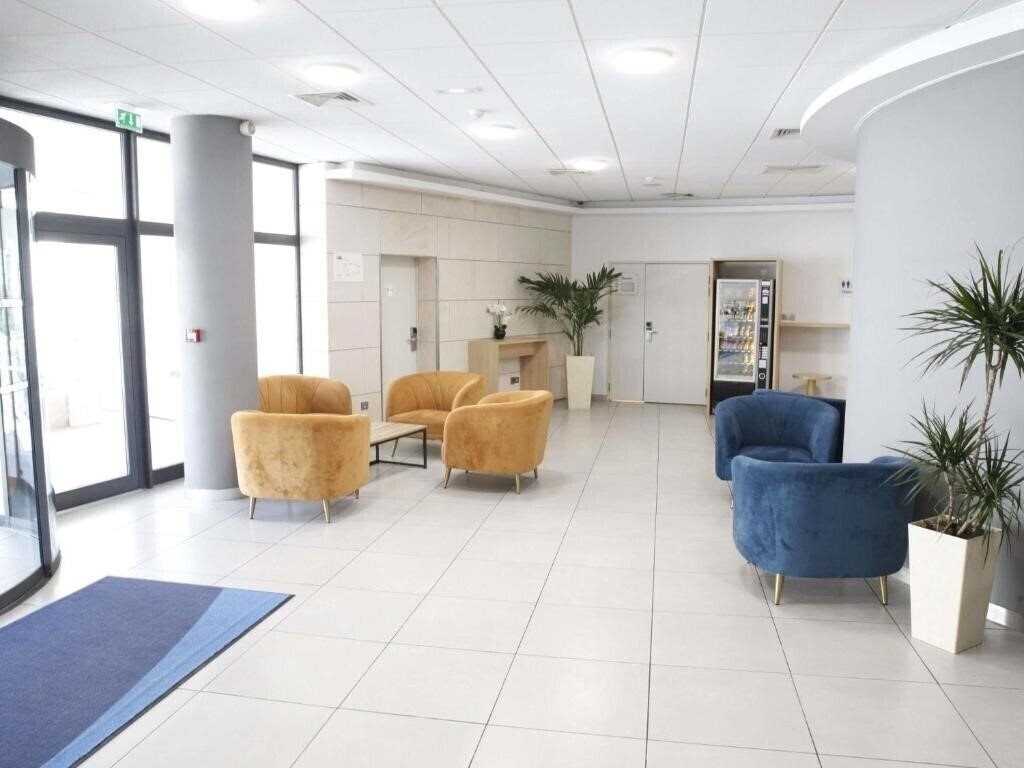 Фотографія Holiday Inn Express Marseille Saint Charles 3*