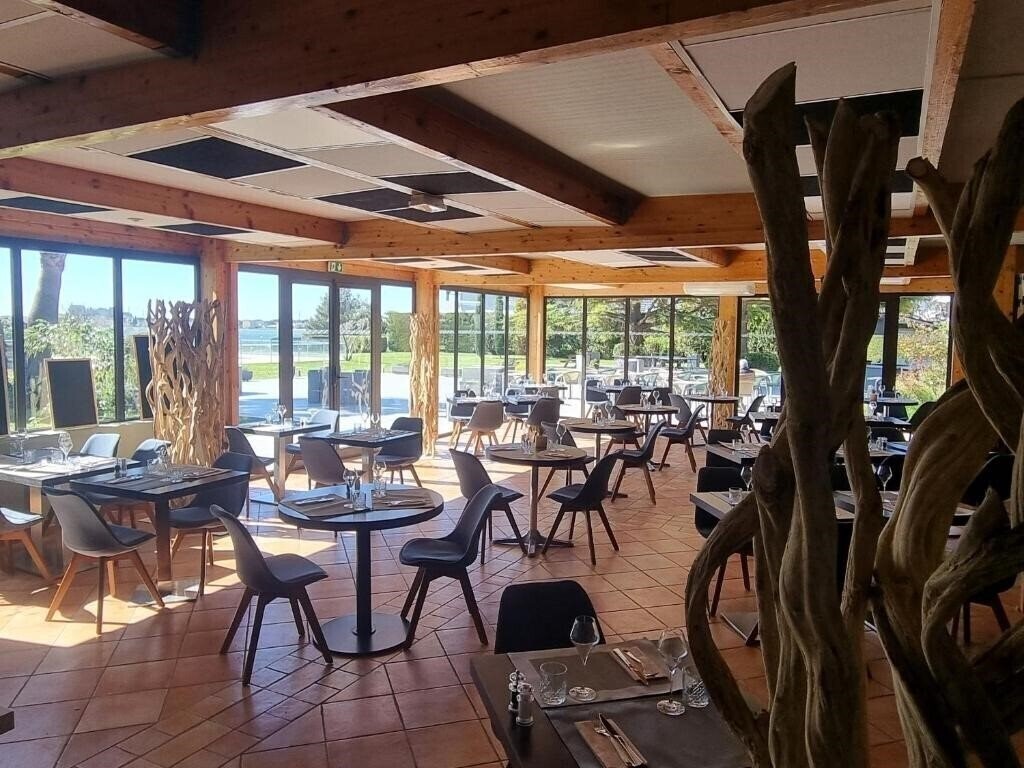 Зображення Ariane Fos-Sur-Mer 3*