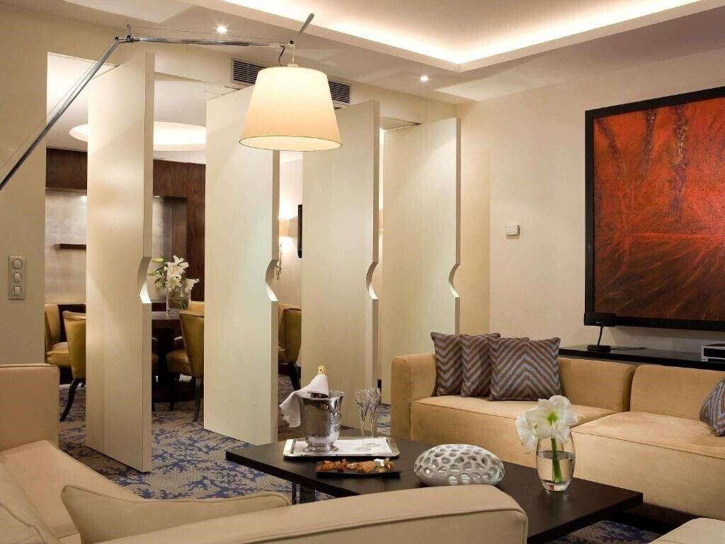 Изображение Sofitel Marseille Vieux Port 5*