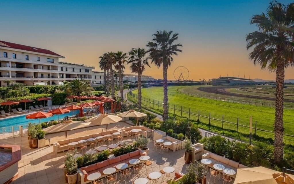 Фотографія Hotel Villa M Marseille 4*