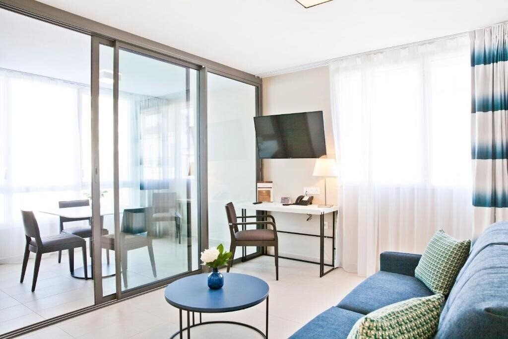 Картинка Residhome Marseille 4*