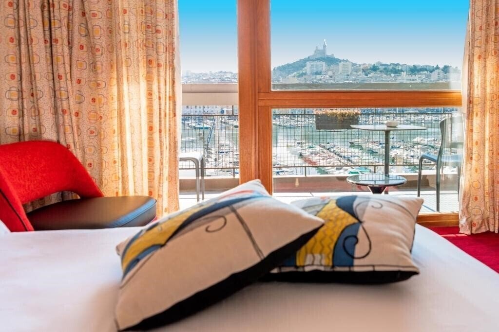 Фото Hotel La Residence Du Vieux Port 4*