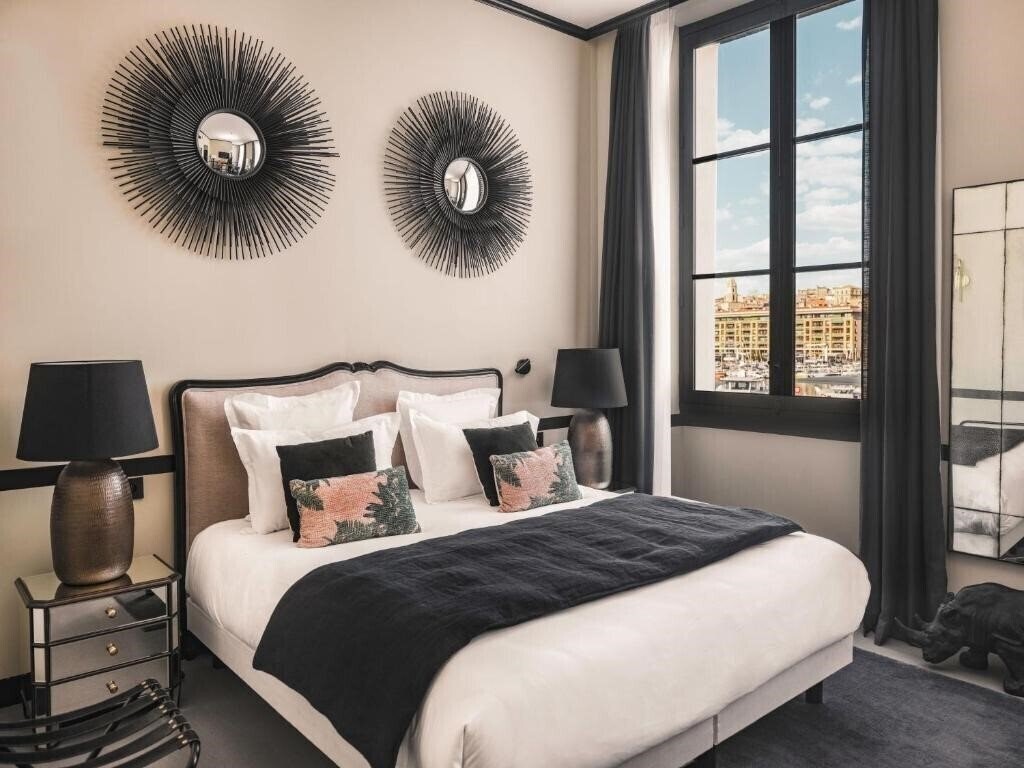 Готель Maisons Du Monde Hotel & Suites - Marseille Vieux-Port 4*