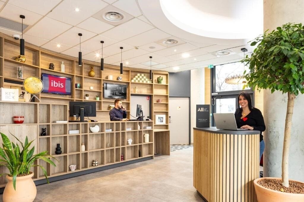 Фото Ibis Marseille Centre Euromed 3*