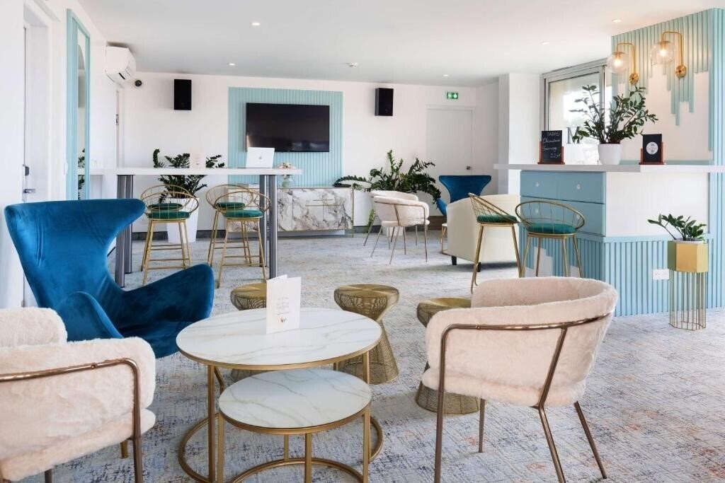 Фото Best Western Hotel Mediterranee Menton 3*