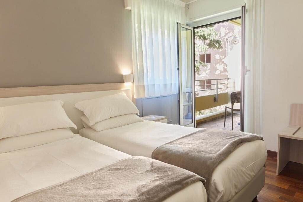 Фотография Hotel Alexandra 3*