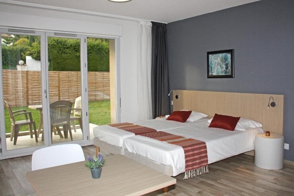 Фото Residence Vacances Azureva Roquebrune Cap Martin 3*