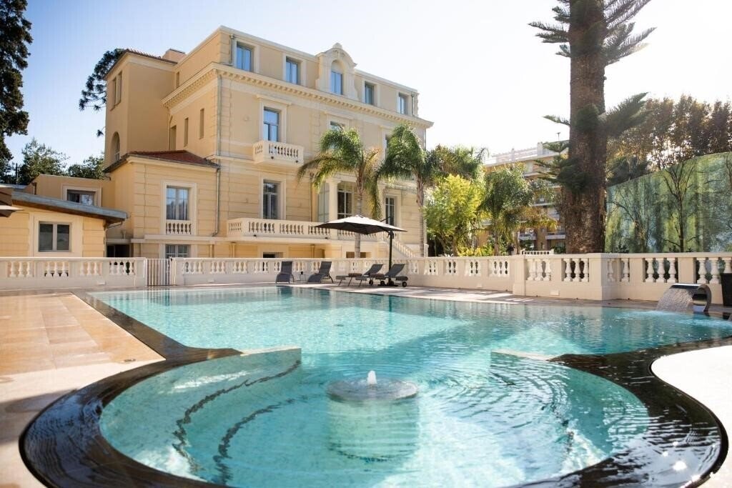 Готель Villa Genesis 5*