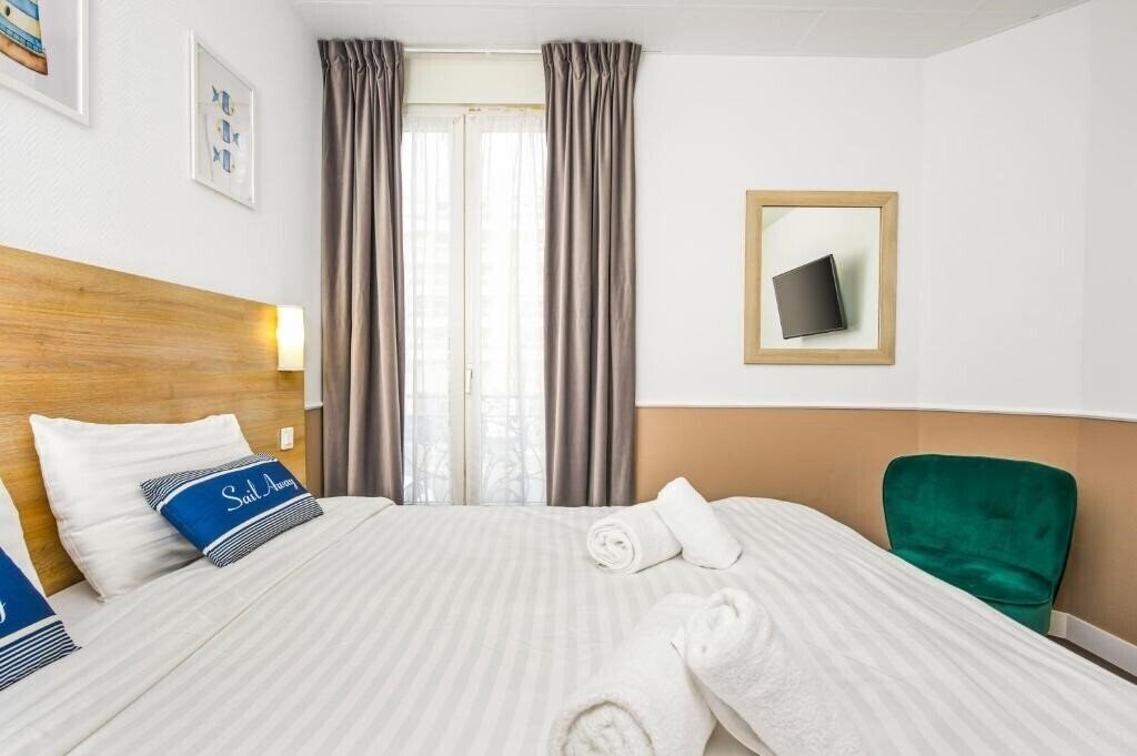 Фотографія Hotel Parisien 2*