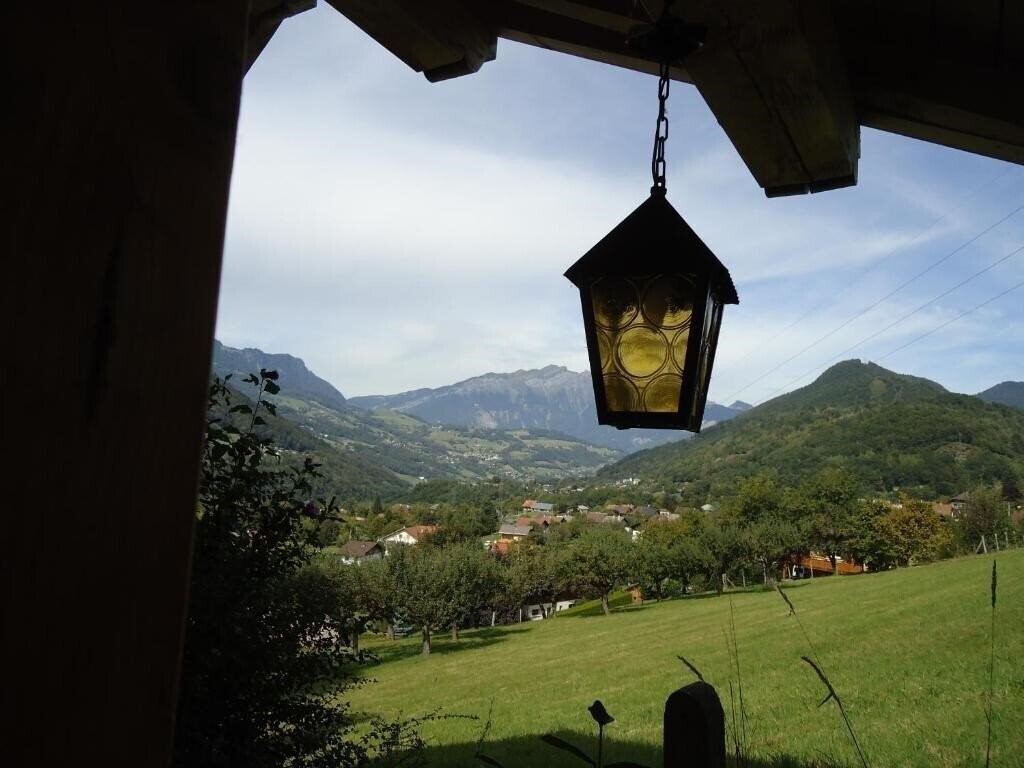 Отель L'Eterlou Hotel (Meribel Centre) 3*