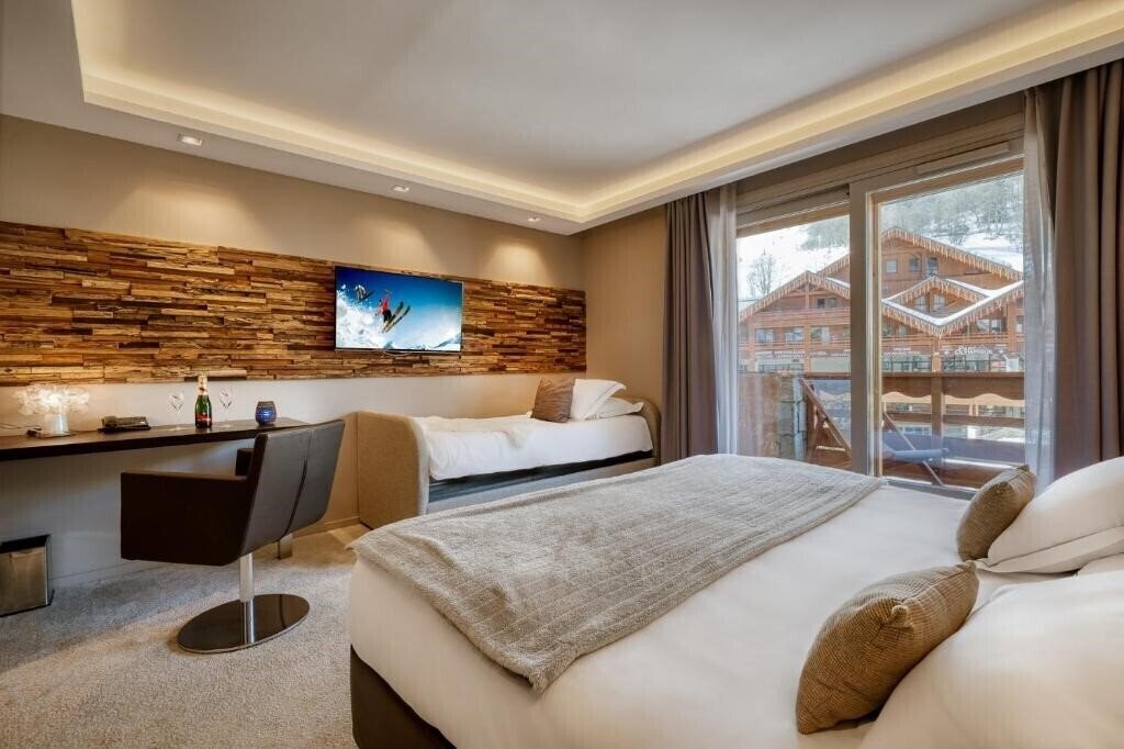 Отель Hotel Le Tremplin 3*