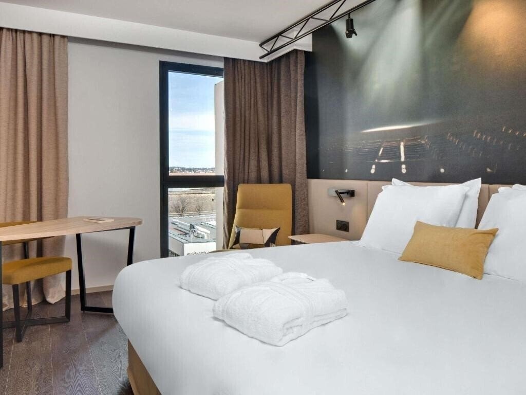 Фото Hotel Mercure Montpellier Centre Comedie 4*