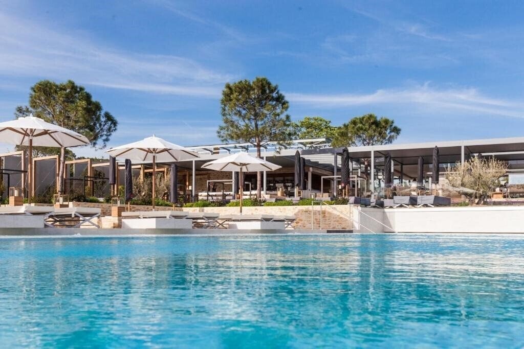Изображение Domaine de Verchant Hotel & SPA 5*