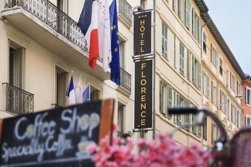 Готель Grand Hotel Le Florence 3*