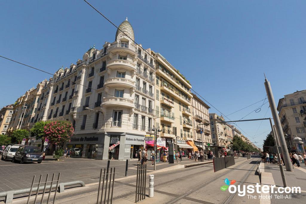 Готель Kyriad Gare 3*