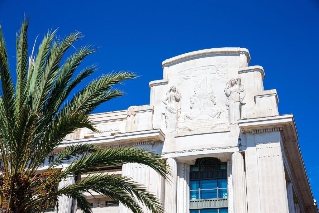 Отель Hyatt Regency Nice Palais De La Mediterranee 5*