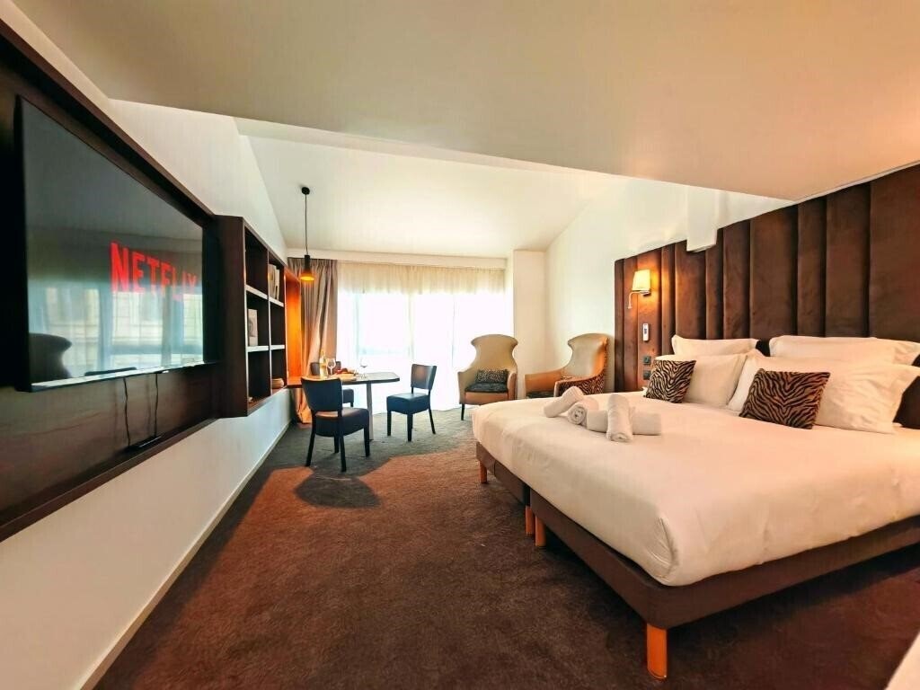 Фото Hotel Monsigny 3*