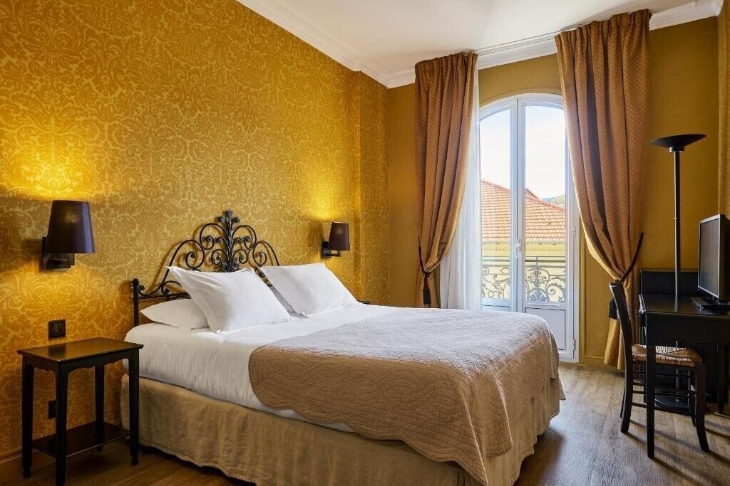 Отель Le Grimaldi 4*