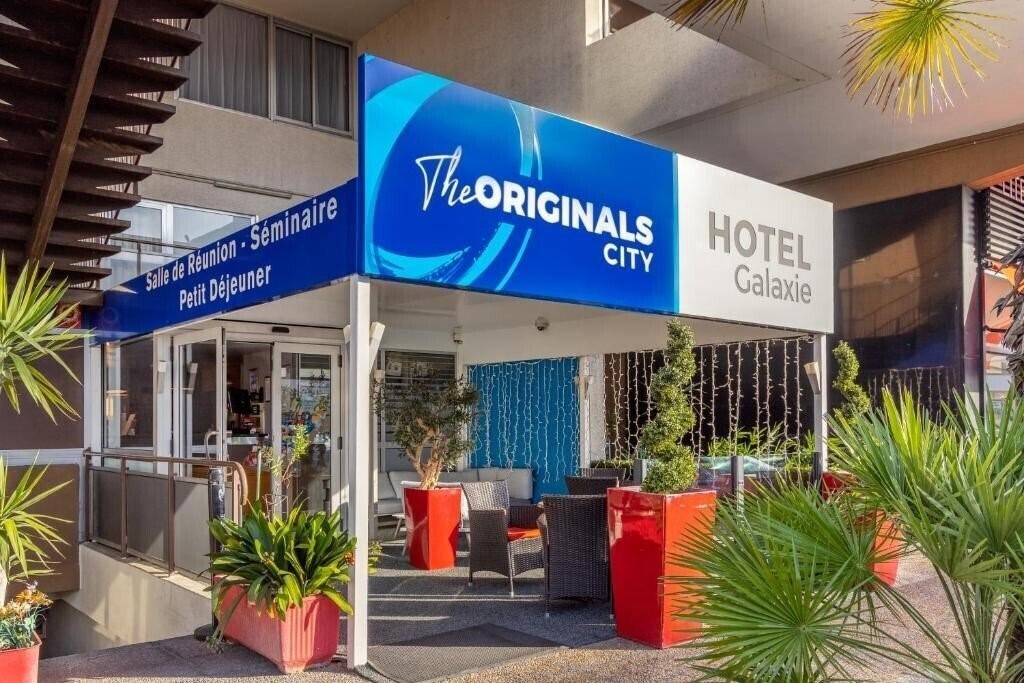 Отель The Originals City, Hotel Galaxie, Nice Aeroport 3*