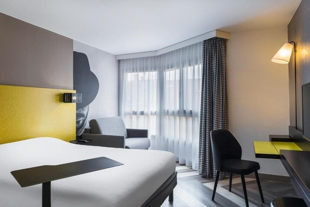 Фотографія Ibis Styles Nice Vieux Port 3*