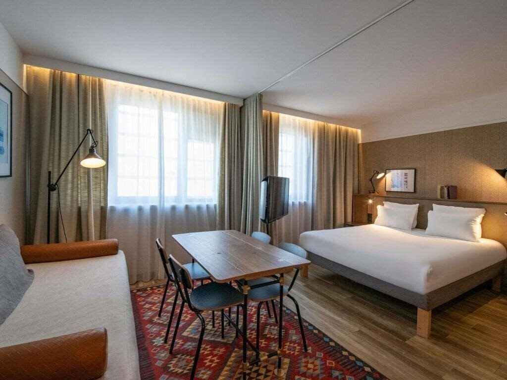 Изображение Novotel Suites Nice Airport (ex. Suite Novotel Nice Aeroport Arenas) 4*