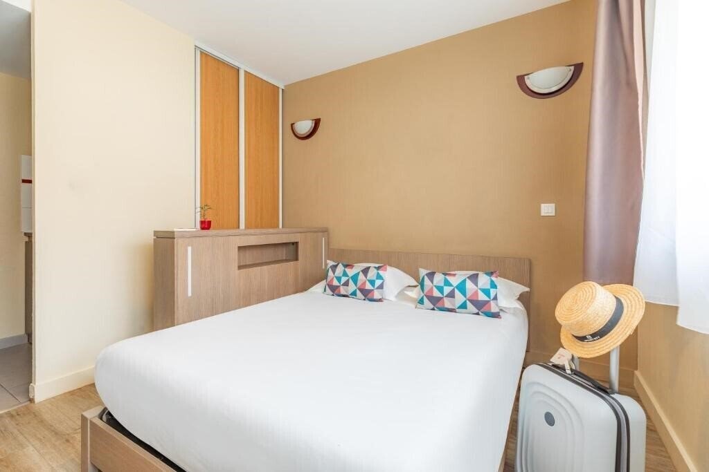 Отель Appart'City Classic Nice Acropolis 3*