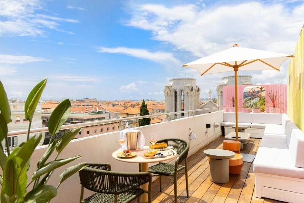 Готель Mercure Nice Centre Notre Dame 4*