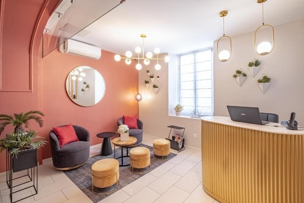 Фотографія Hotel Le Seize, Nice Centre 3*