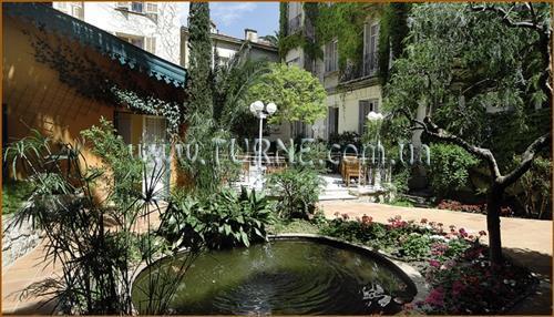 Готель Exelsior 3*