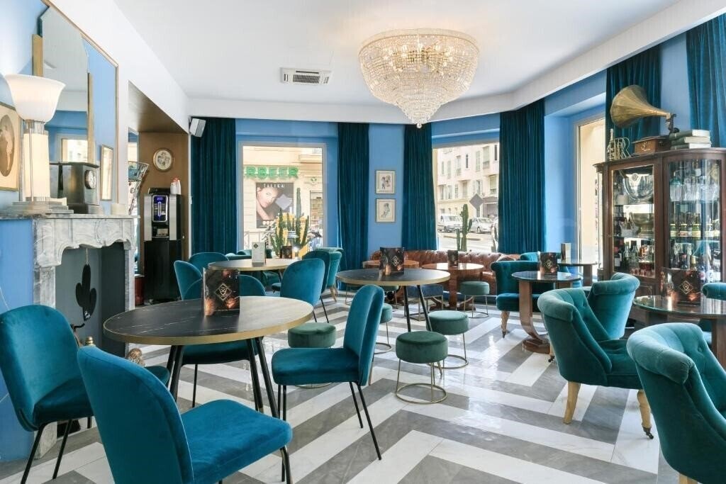 Зображення The Jay Hotel by HappyCulture 4*