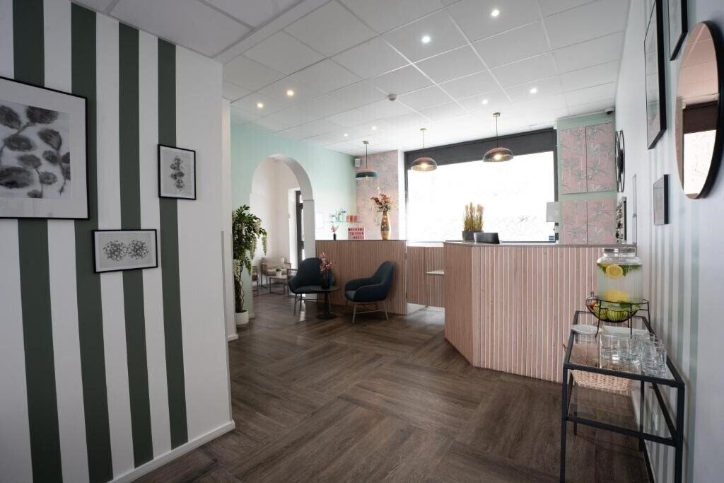 Фотография Alcove Hotel 3*