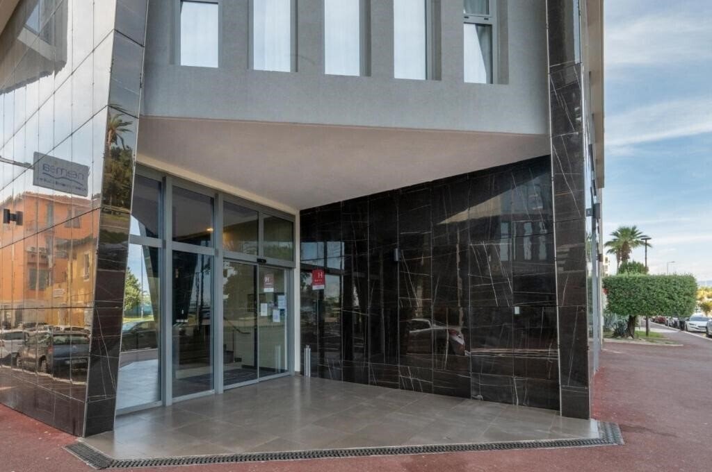 Фото Nemea Appart Hotel Riviera Nice Aeroport (ex. Nemea Appart Hotel Nice Riviera) 4*