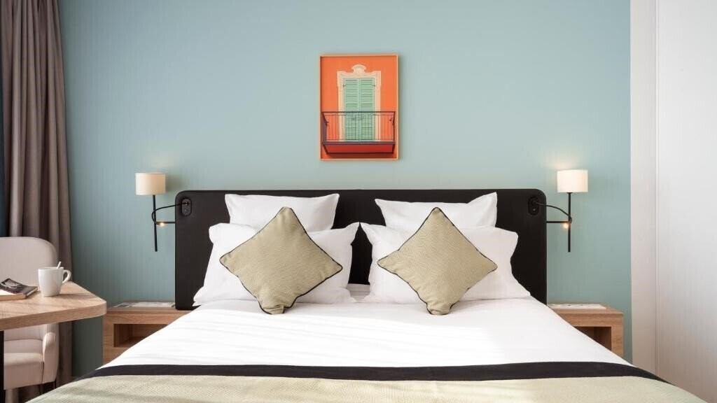 Фото Residhome Nice Aeroport 4*