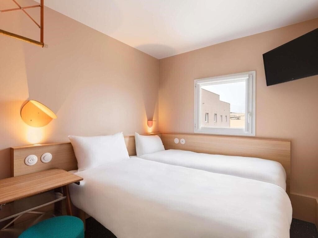 Фото Greet Hotel Nice Aeroport Promenade des Anglais 2*