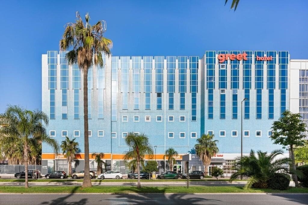 Отель Greet Hotel Nice Aeroport Promenade des Anglais 2*