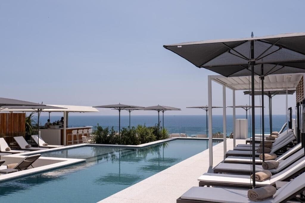 Отель Maison Albar Le Victoria 5*