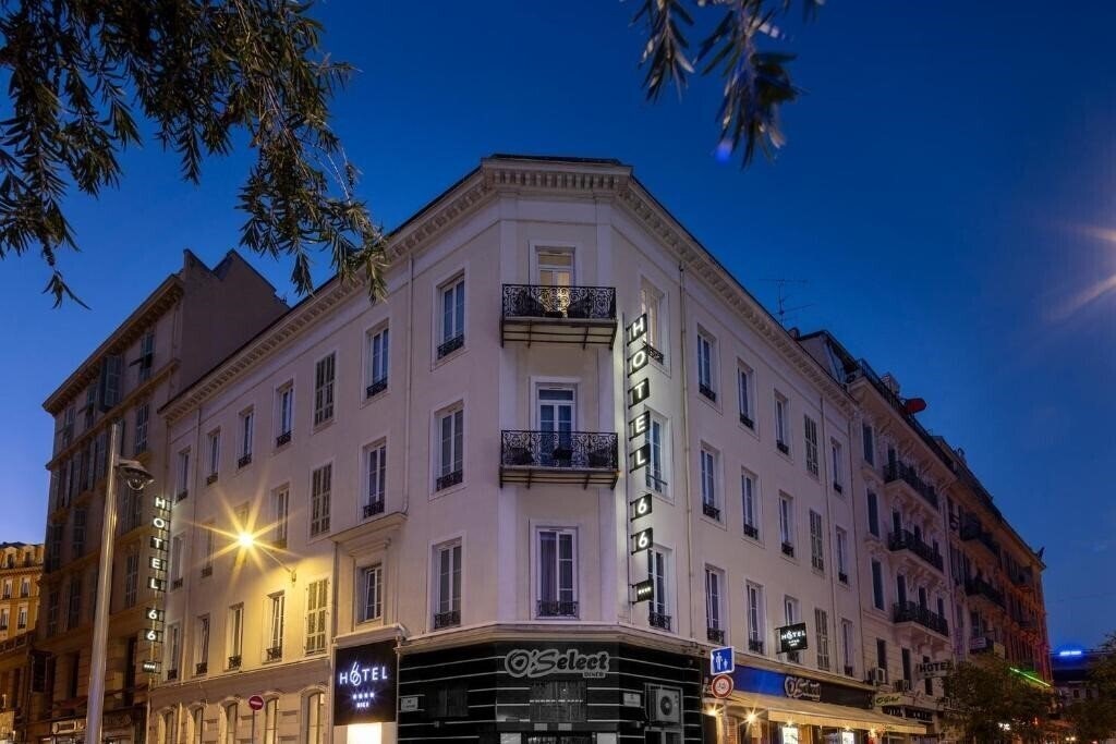 Готель Hotel 66 4*