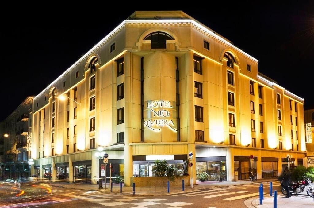 Отель Nice Riviera 4*