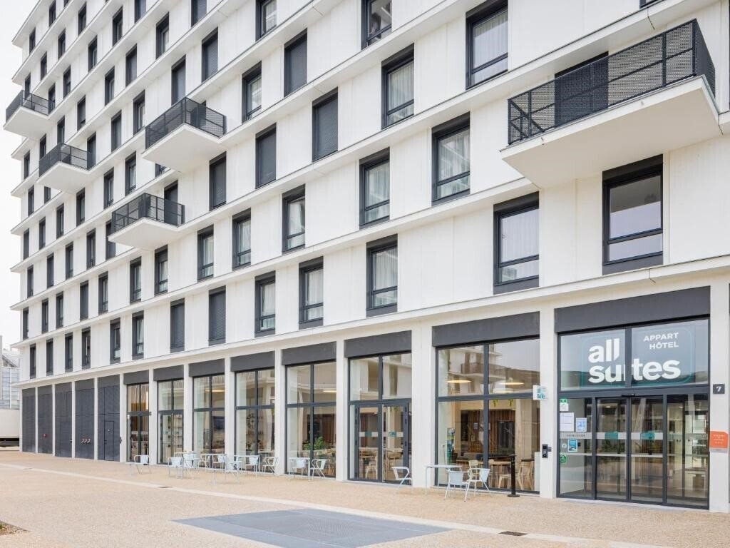 Изображение All Suites Appart Hotel Le Havre Les Docks 3*