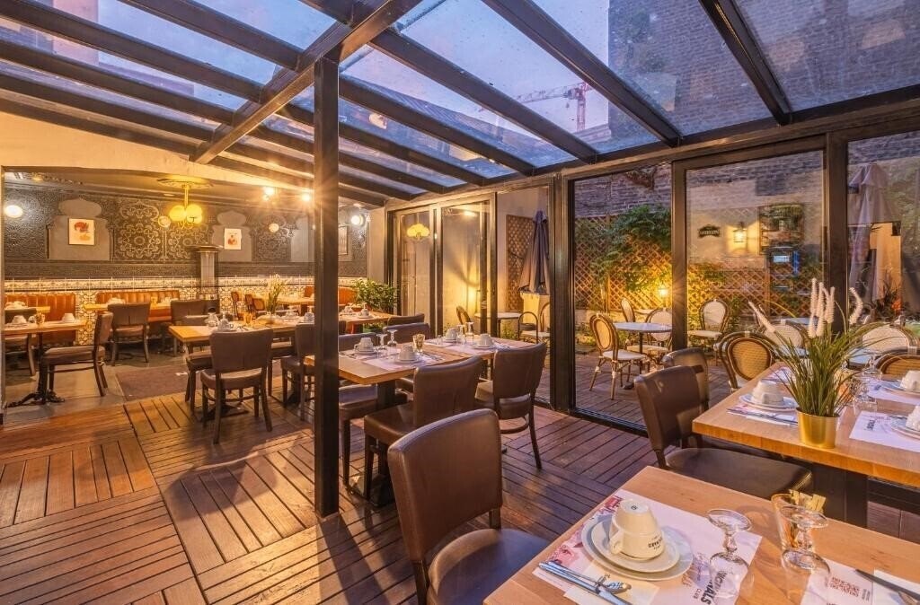 Изображение The Originals Boutique, Hotel Le Marignan, Le Havre 3*