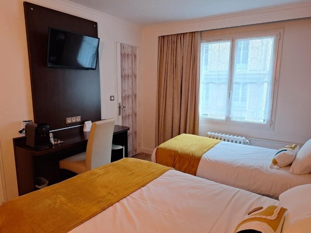 Фотографія The Originals Boutique, Hotel d'Angleterre, Le Havre 3*