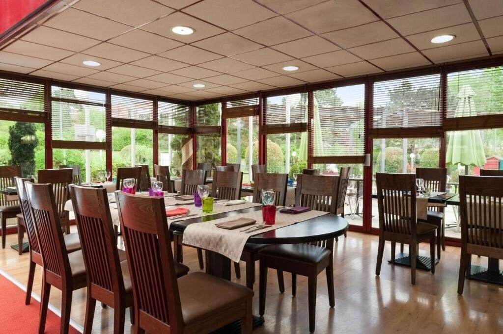 Изображение The Originals City, Hotel Eden, Rouen Nord 3*