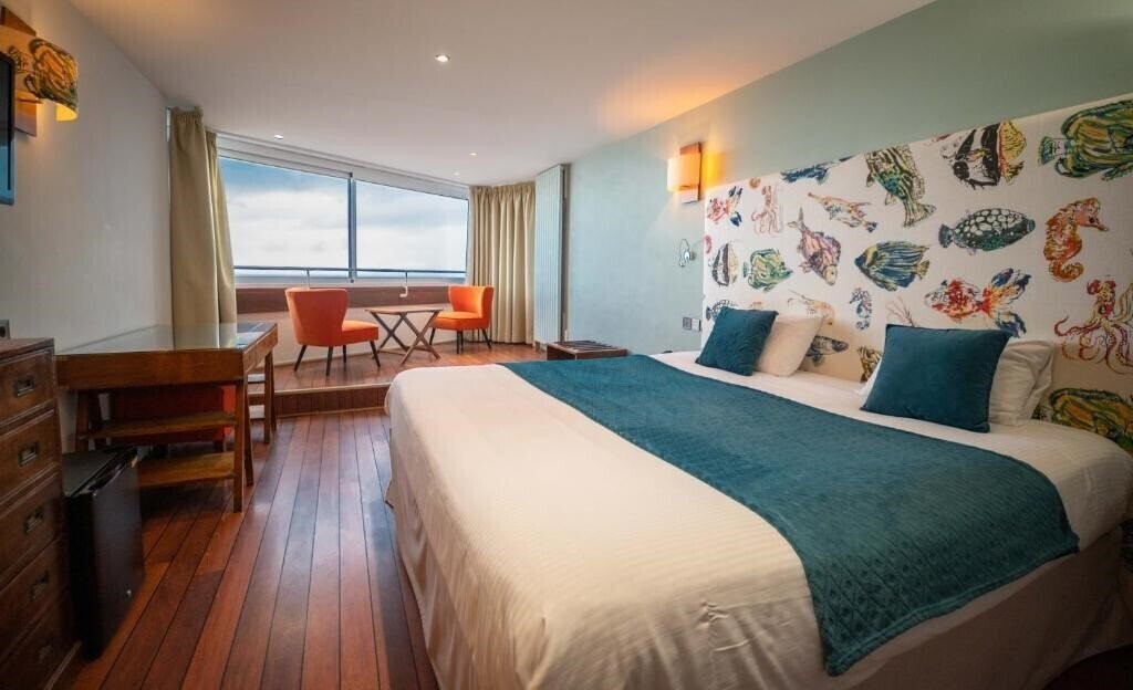 Отель La Petite Rade Hotel 3*
